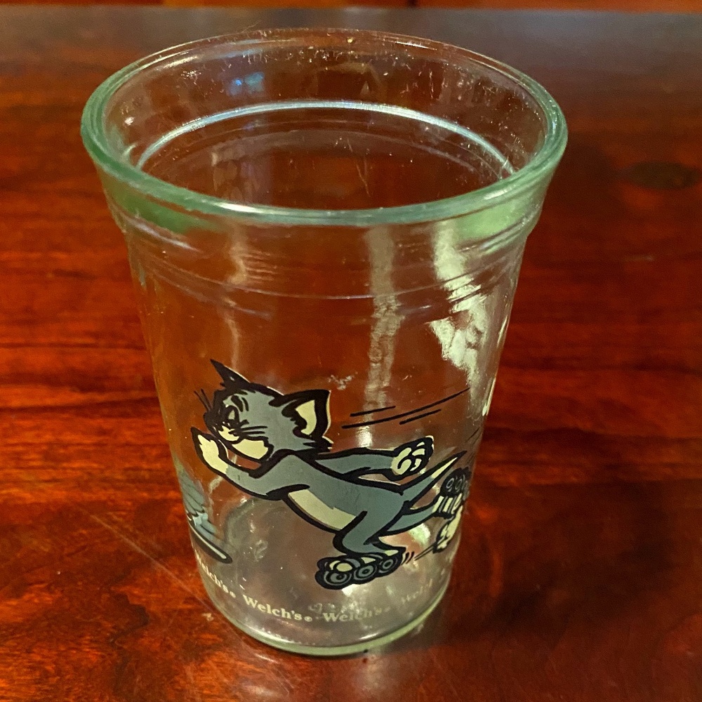 Collectible Welch's 8 oz Tom & Jerry juice glass